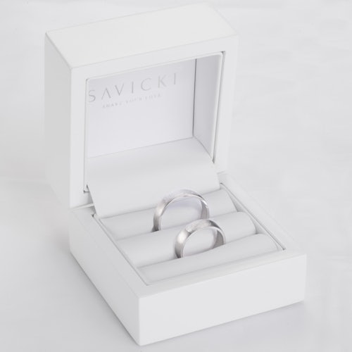 Obrączki ślubne z odciskiem palca: białe złoto, półokrągłe 5 mm